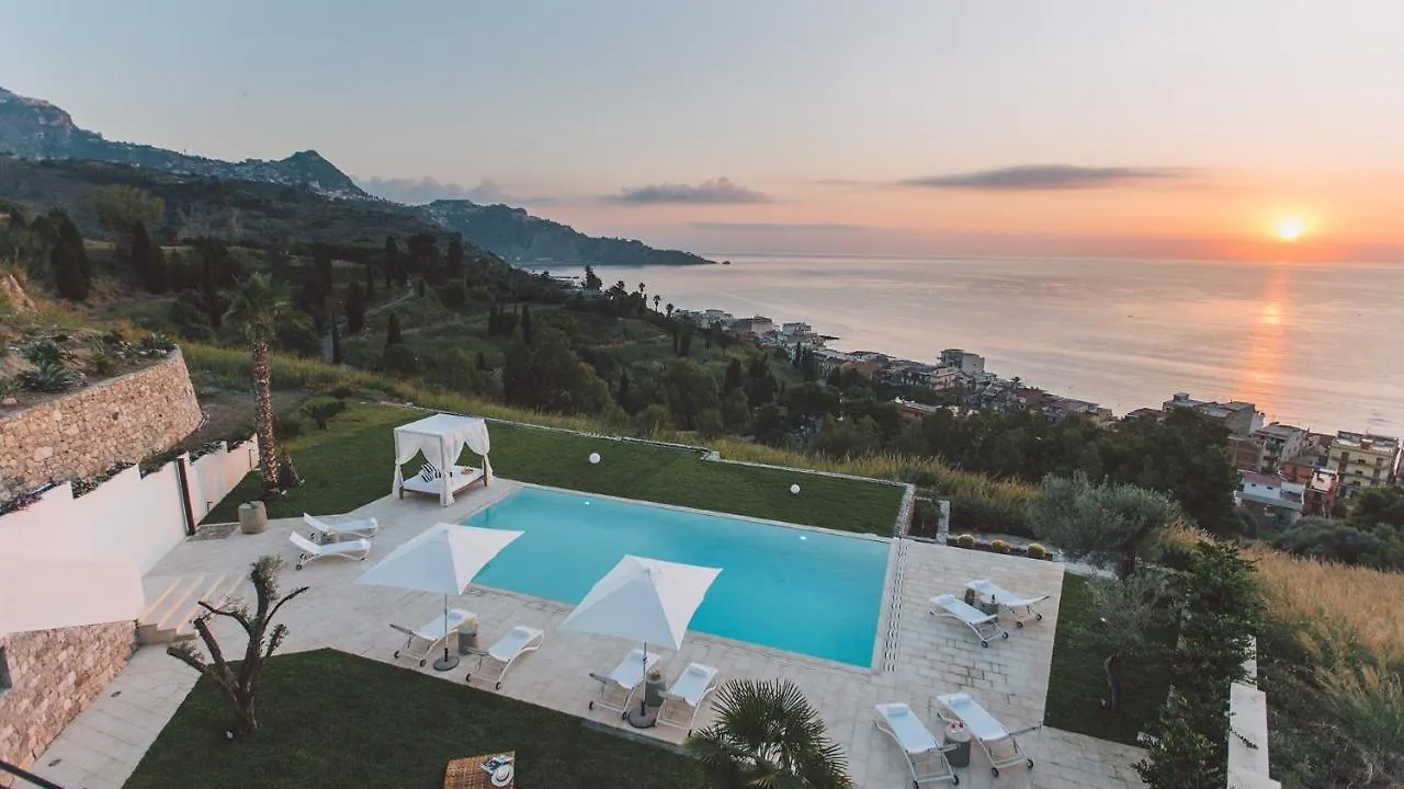 Villa Triscele 10, Emma Villas Giardini Naxos