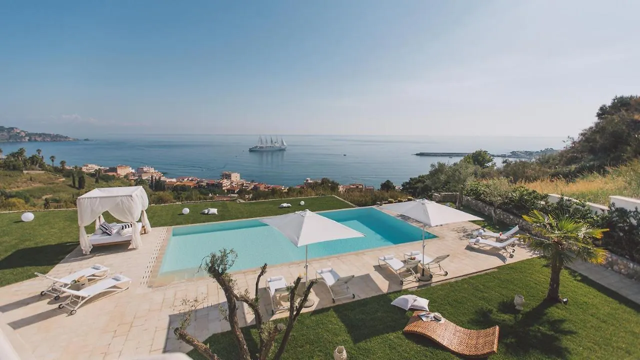 Villa Triscele 10, Emma Villas Giardini Naxos Italy